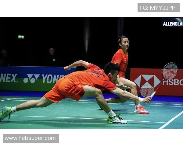 成都羽毛球队与杭州羽毛球队赛后复盘分析力量对比与战术探讨